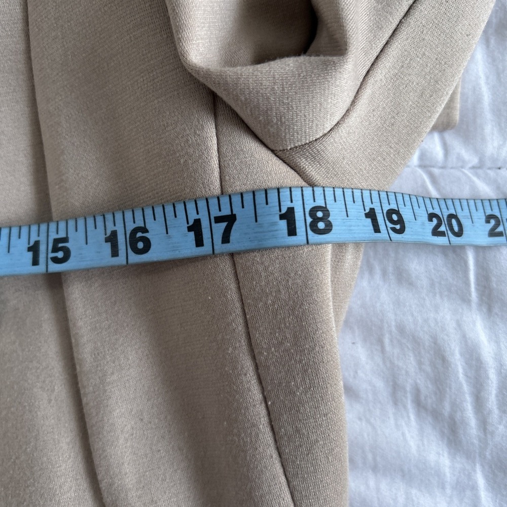 H&M Blazer Womens 10 Beige‎ Decorative Buttons Tailored Minimalist Career Jacket - Picture 7 of 11